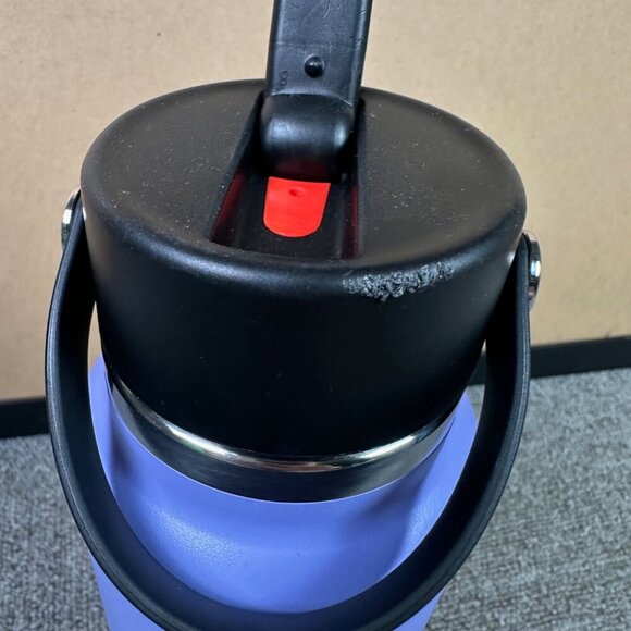 Hydro Flask Lavender Purple 32 OZ Water Bottle with Straw Top - Picture 4 of 7